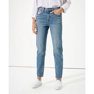 AE Slim 90s Boyfriend Jean